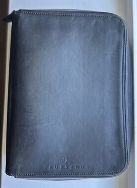 TRUSSARDI Black Leather Full Zip Portfolio Day Planner